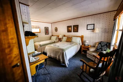 The Pines Country Inn Hotels in 