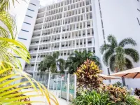 Lanai Riverside Apartments Hotels in Mackay