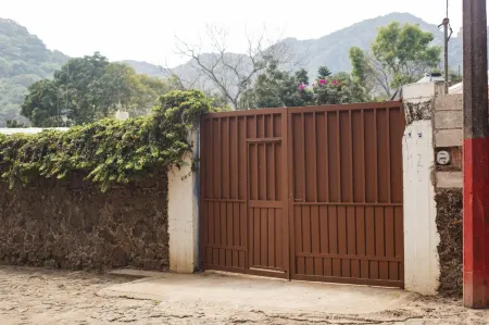 Hospedaje Temazcaltitla Отели рядом с достопримечательностью «Ex Convento Dominico de la Natividad»