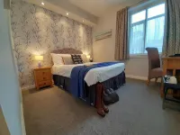 더 브라이어필드