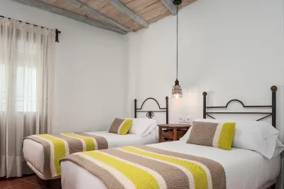 Habitaciones y Apartamentos en El Centro la Jábega by Conil Home
