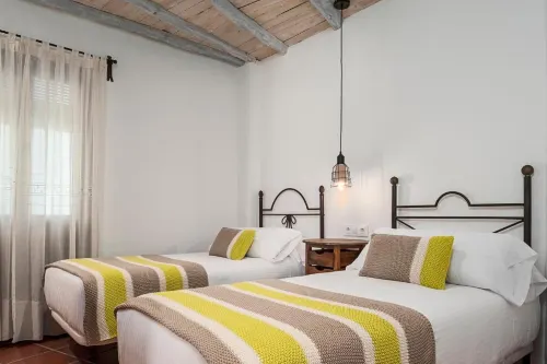 Habitaciones y Apartamentos en El Centro la Jábega by Conil Home