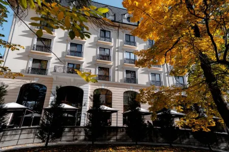 Grand Hotel Sofianu Отели в г. Пражила