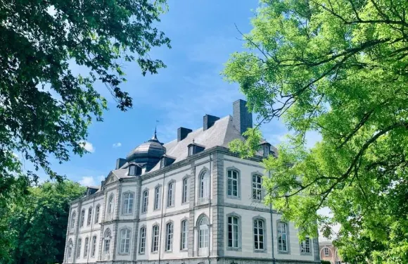 維爾賽特城堡酒店