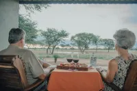 Africa Awaits Lodge & Safaris - breakfast