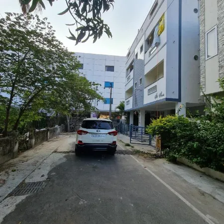 S4 Sruthi Service Apartments