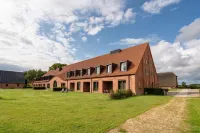 Kultur Gut Hasselburg Hotels in der Nähe von La Noria/Das Riesenrad (Der weisse Riese)