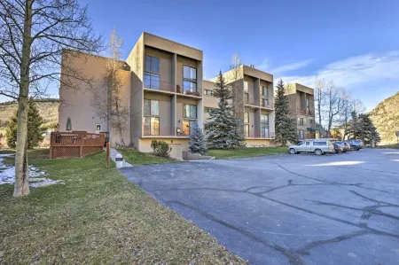 Copper Mountain Condo Near Ski Lift and Golf Course!