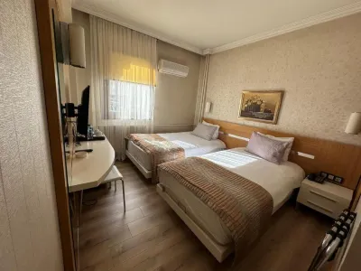 Sultan Hotel-Restaurant-Bistro Hotels near YILDIZ MARKET
