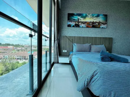 PD D’Wharf Seaview & Sunset Suite (up to 6 Pax) Отели рядом с достопримечательностью «Alive 3D Art Gallery»