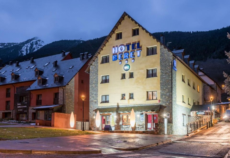hotel overview picture