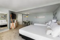 Blue Water Resort Hotels in South Yarmouth
