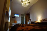 Sunset Hotel - balcony