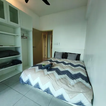 Modern Comfy Suite Room-9Pax by Moowin