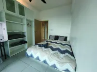 Modern Comfy Suite Room-9Pax by Moowin - 3성급