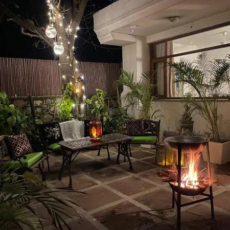 The Stay Inn New Delhi Отели рядом с достопримечательностью «Храм Чаттарпур»