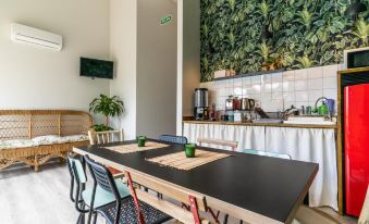 Four Rooms Hostel