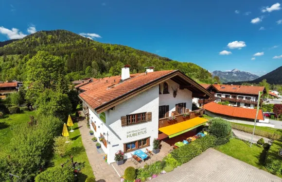舍利耶湖Hubertus酒店