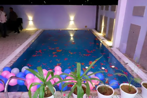 The Vrindwoods Hotels in Vrindavan