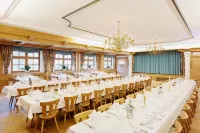 Landgasthof Zur Post Hotels in Schleching