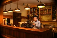 Hotel Middle Path & Spa - bar