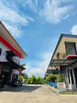 Baan Sri Family Hotels near The Verona at Tub Lan