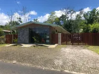 Le Petit Hotel