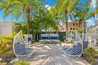 Hotel Cabana Clearwater Beach Отели рядом с достопримечательностью «Пляж Клируотер-Бич»