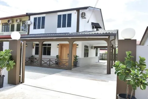RainTree Homestay Hotel di Bintulu