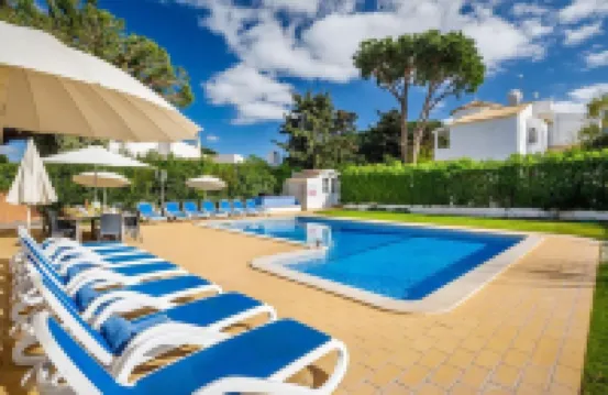 7 Bedroom Private Villa Tenazinha II, with heated pool