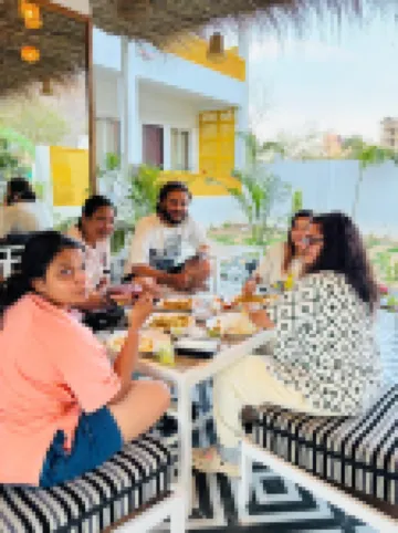 หริ โอม ตัตสัต รีทรีต พุชการ์