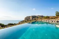 Aegean Village Beachfront Resort - Meerblick