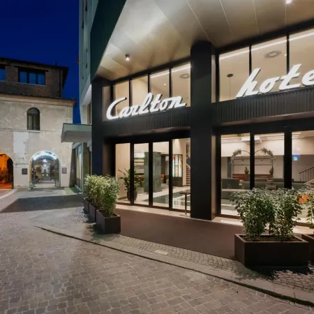 Porta Altinia Suites