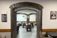 Logis hôtel Restaurant Auberge de la Cloche - Pet friendly