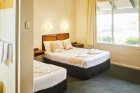Town & Country Motel Hotels in Campsie