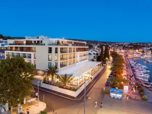 Luxury Hotel Riva
