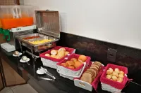 リメイラ ヴェローナ ホテル - 朝食