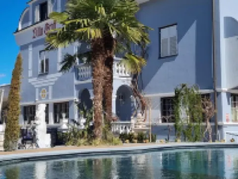 Hotel Villa Groff Hotels in Ora