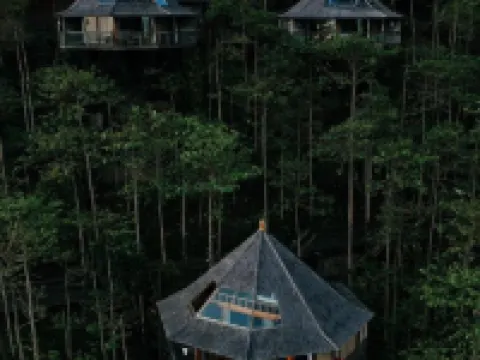 Munduk Heaven Luxury Villas Munduk Waterfall周辺のホテル