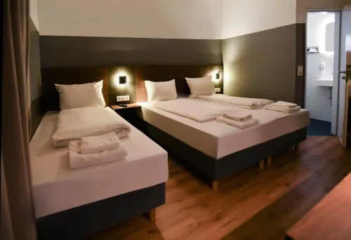 Hotel Apadana Frankfurt - 2-Star