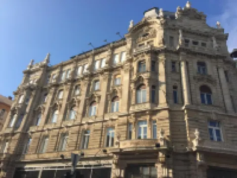 Maverick Downtown Hotels in der Nähe von Elisabethbrücke