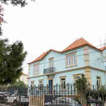 Surf & Sea Suites Hotel Exterior