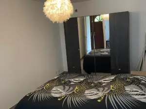 Chez Tikaf