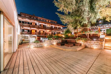 Hotel Alpensonne Отели рядом с достопримечательностью «Aquadome»