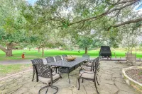 Family Home on 30 Acres in Manvel!