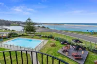 Scamander Beach Resort - Pools