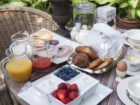 B&B de Schiedamse Suites Отели рядом с достопримечательностью «Эмхавен»