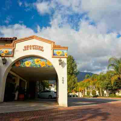 Chantico Inn Hotel Exterior