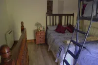 Penybryn Cottages Hotels in Aberdare