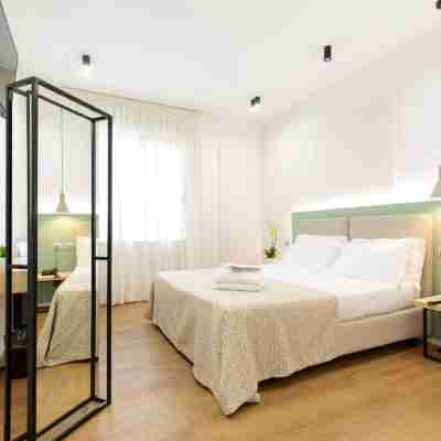 Plana Hotel Rooms